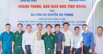 thaco chu lai trao tang 37 ngoi nha tinh nghia cho tinh quang nam