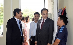 nha huu nghi cho me kanchia bieu tuong tinh nghia viet lao