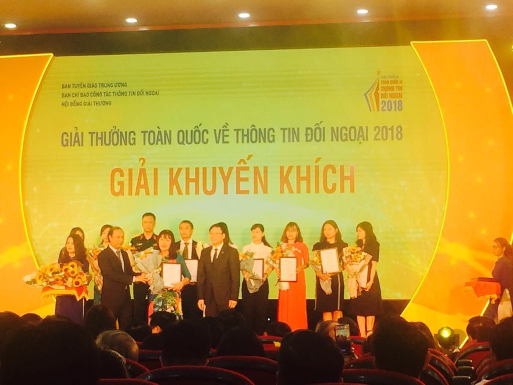 giai thuong toan quoc ve thong tin doi ngoai nam 2019 30 tac gia nhom tac gia la nguoi nuoc ngoai tham gia