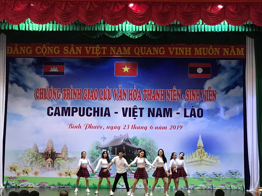 binh phuoc giao luu van hoa thanh nien sinh vien viet nam lao campuchia tham tinh huu nghi ba nuoc anh em