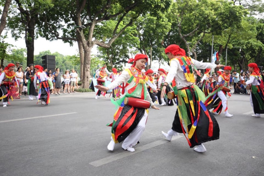 Bạn bè quốc tế chung vui dịp 20 năm Hà Nội được UNESCO vinh danh “Thành phố vì hòa bình” ban be quoc te chung vui dip 20 nam ha noi duoc unesco vinh danh la thanh pho vi hoa binh
