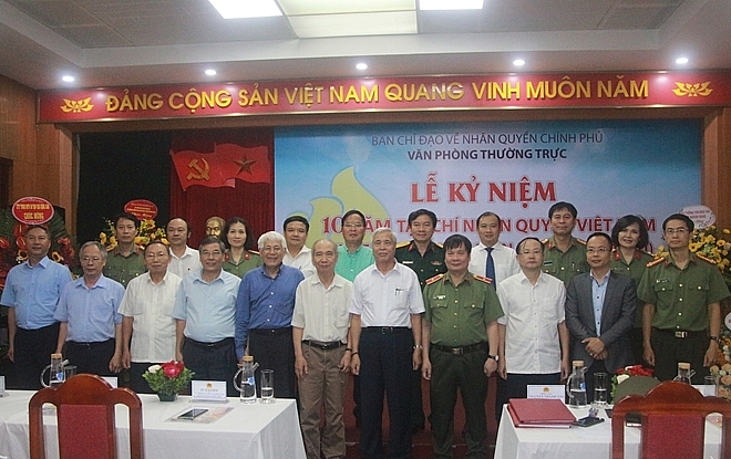 10 nam khang dinh vi tri chuyen nganh hang dau ve quyen con nguoi