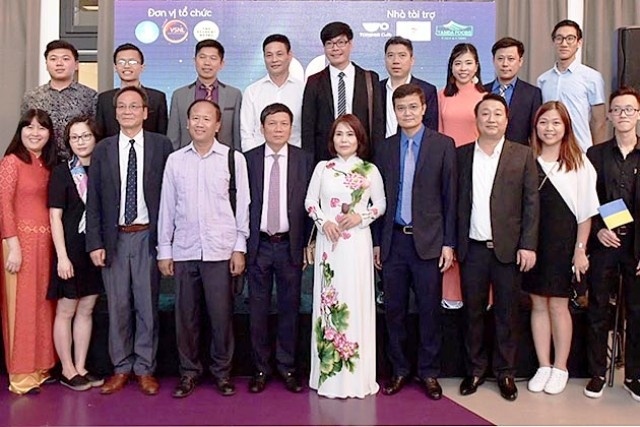180 thanh niên, sinh viên ưu tú của Việt Nam tại châu Âu khai mạc Hội trại 180 thanh niên, sinh viên ưu tú của Việt Nam tại châu Âu khai mạc Hội trại