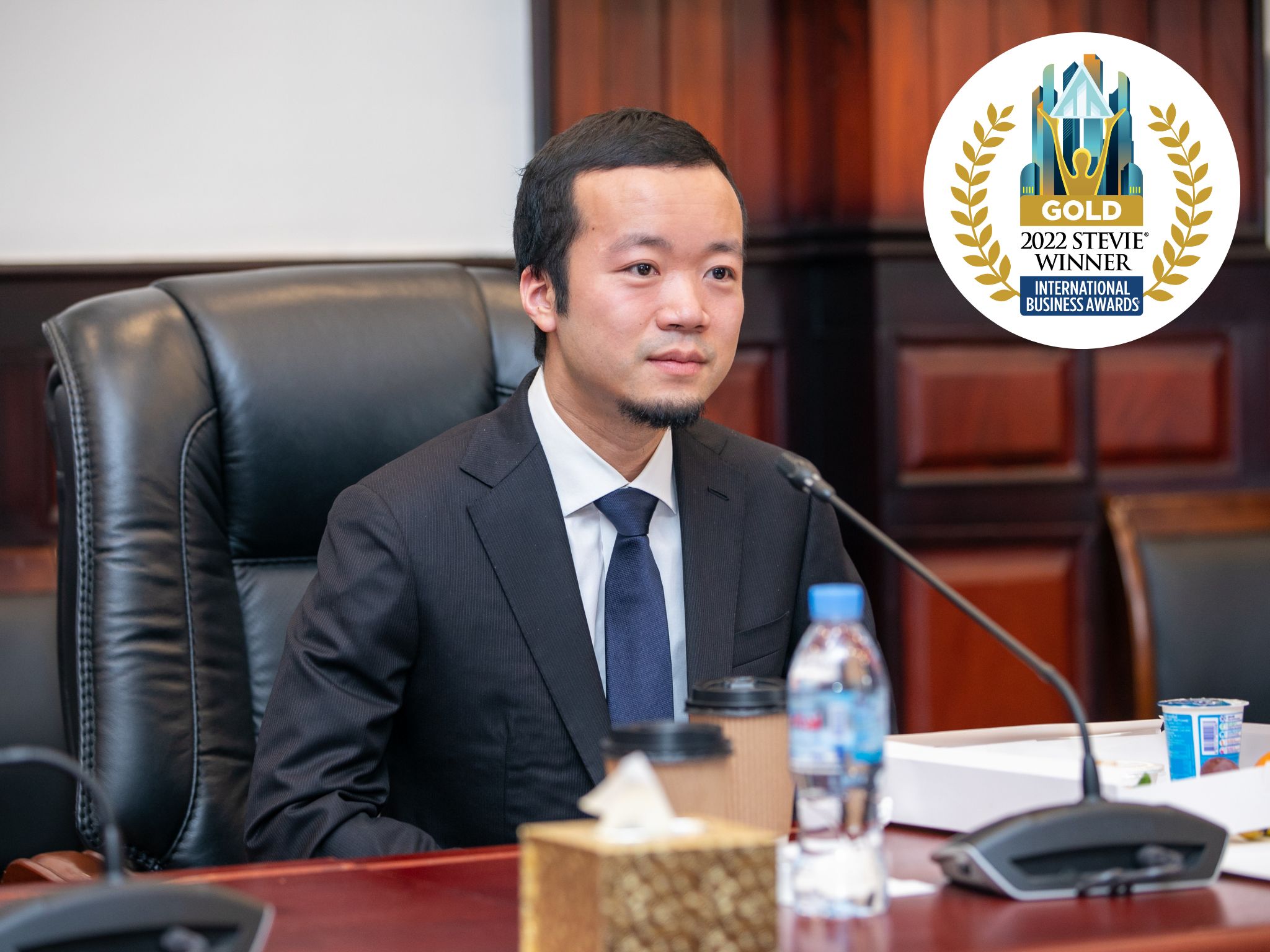 Ông Chen Zhi, Chủ tịch Prince Holding Group được nhận Giải thưởng Stevie® Vàng cho Doanh nhân của năm