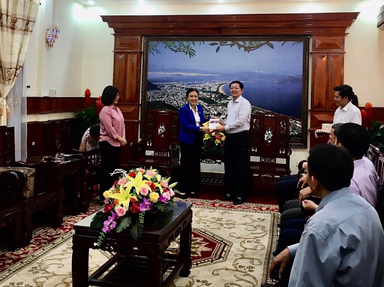 Chủ tịch VUFO Nguyễn Phương Nga làm việc tại Bình Định về đối ngoại nhân dân