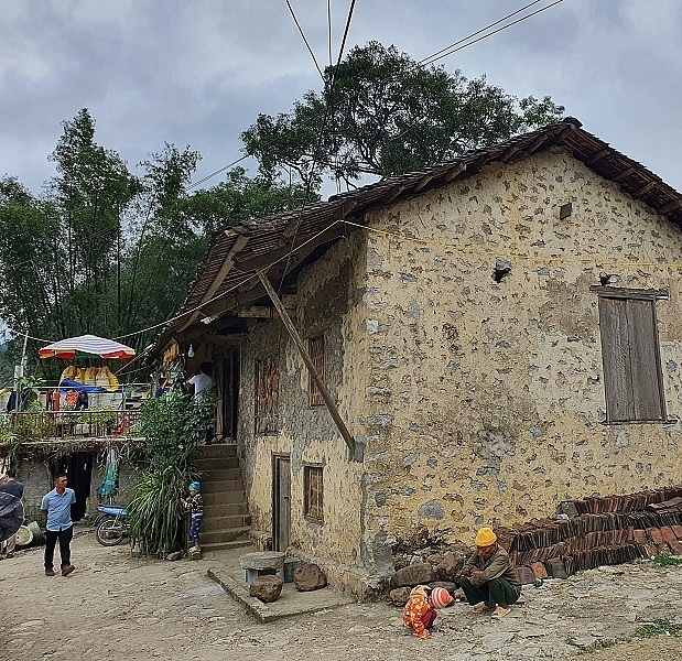 Du lịch giúp người dân thoát nghèo