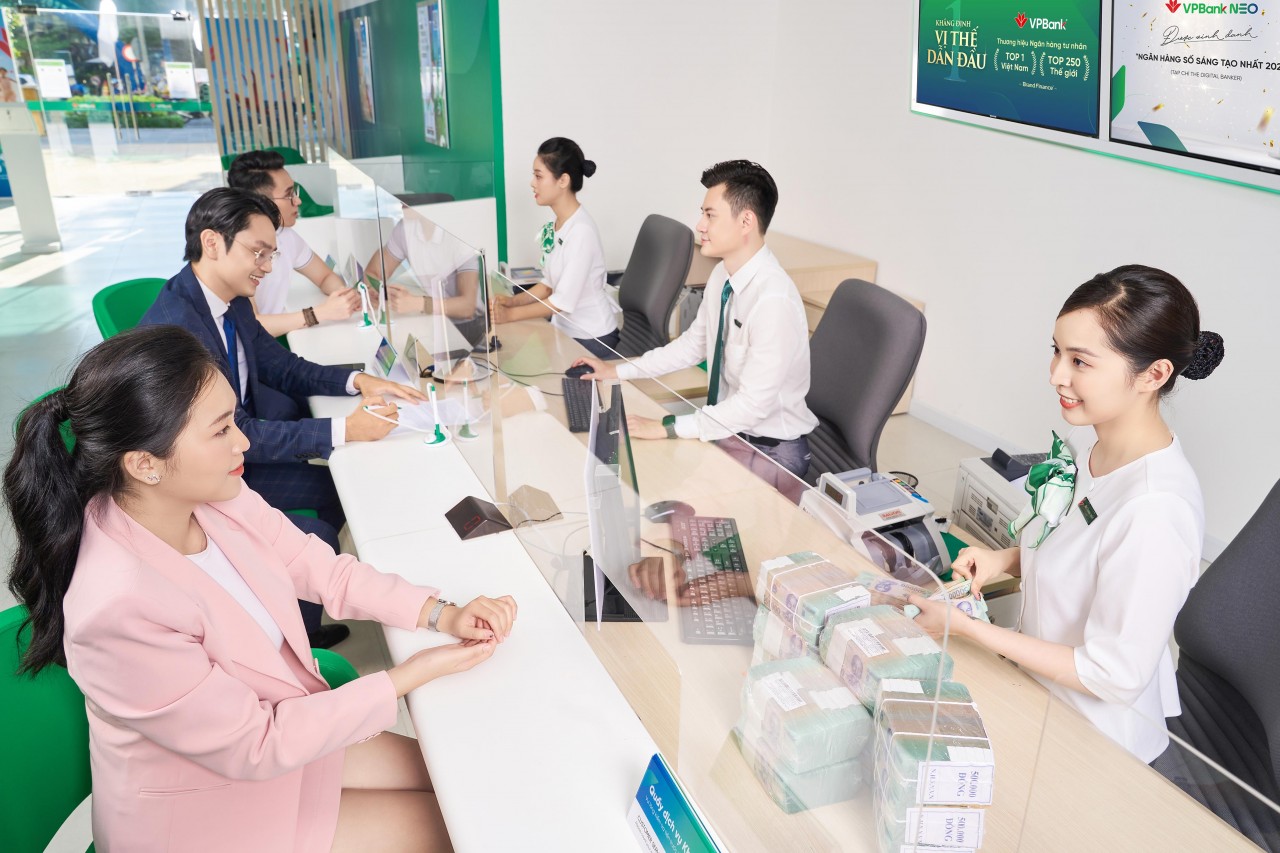 VPBANK nâng cao chất lượng dịch vụ.