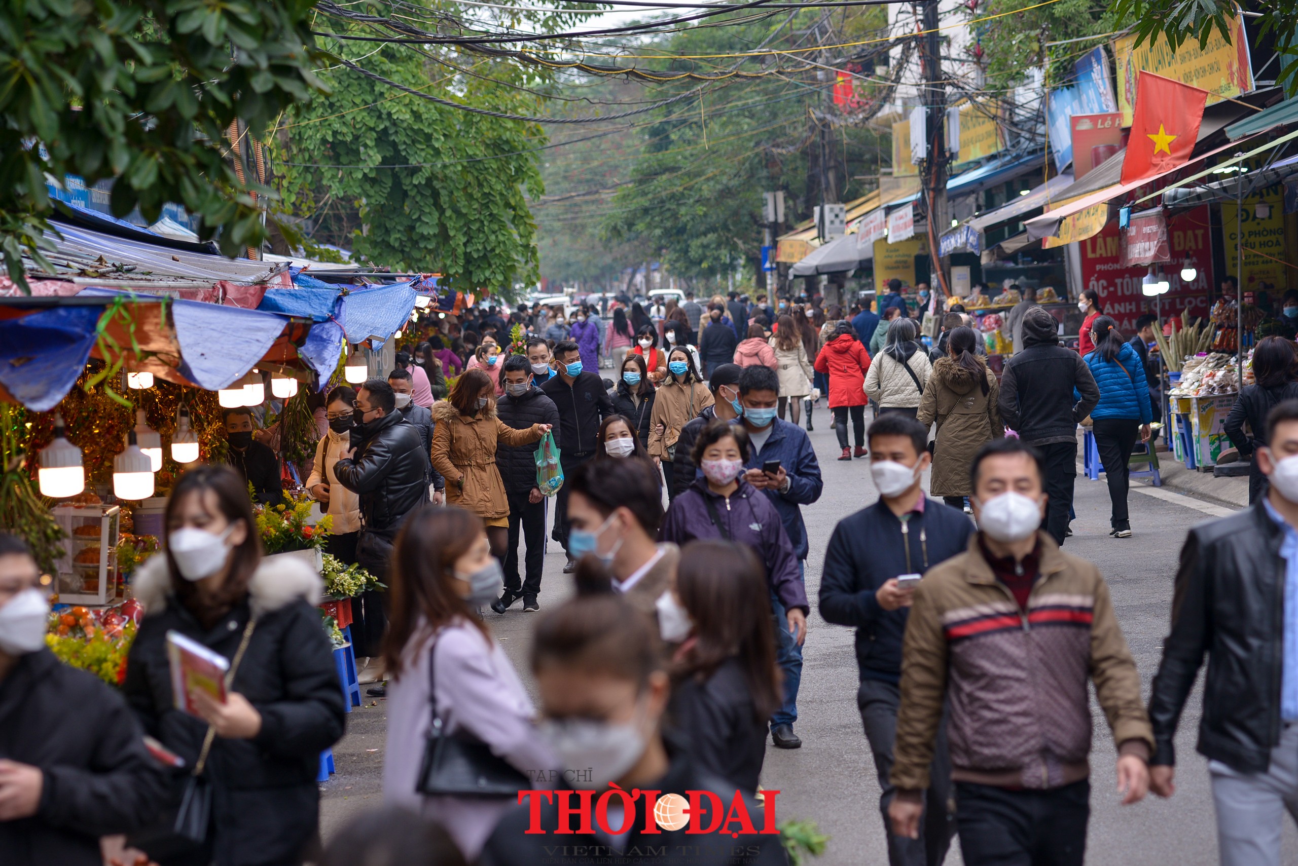 Người dân Hà Nội tấp nập đi lễ Rằm tháng Giêng Người dân Hà Nội tấp nập đi lễ rằm tháng Giêng