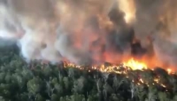 vua chiet xang vua hut thuoc la 3 nguoi trong gia dinh tu vong do bong nang