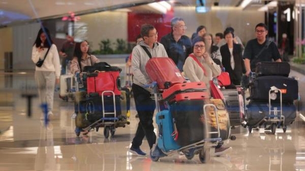 hong kong nghi van nhieu truong hop mac viem phoi do virus la