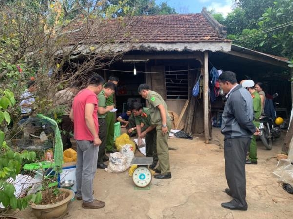 dak lak tam giu nguoi chuyen cua bom min lay thuoc no dem ban