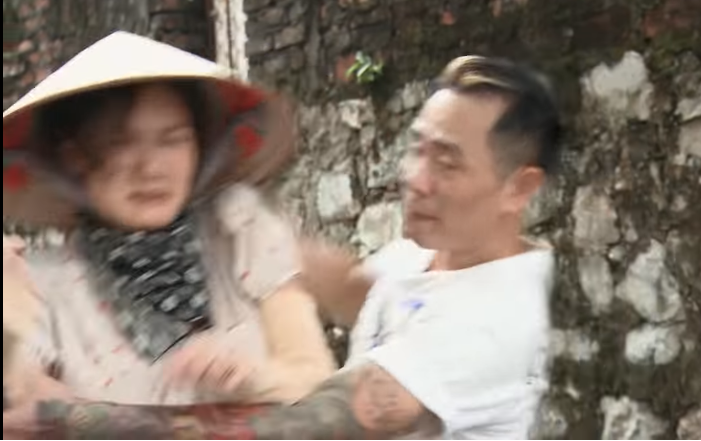 co gai nha nguoi ta tap 3 khach cua yen homstay gheo gai lang doi om man