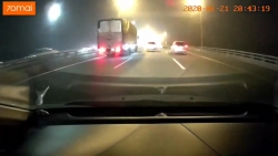 xu phat 17 trieu dong lai xe dau keo di lui tren cao toc ha noi hai phong