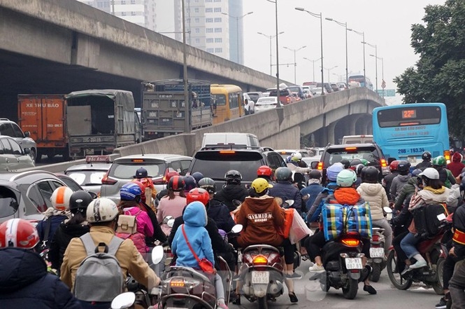 ha noi tac cung moi nga duong vi nguoi dan ve que an tet