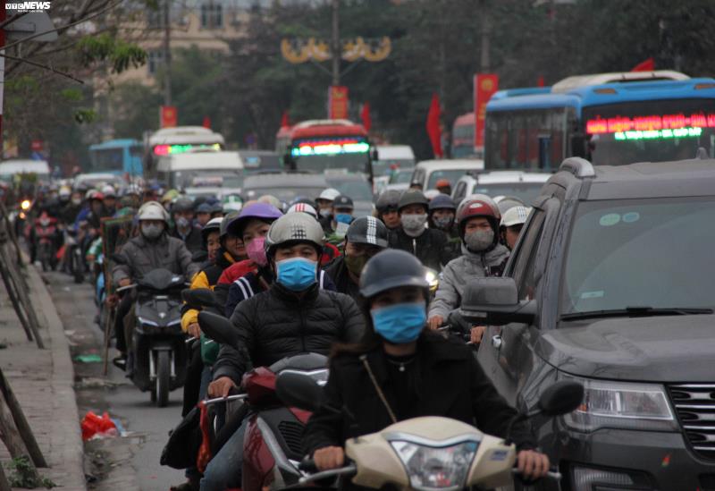 ha noi tac cung moi nga duong vi nguoi dan ve que an tet
