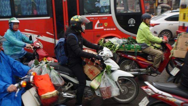 ha noi tac cung moi nga duong vi nguoi dan ve que an tet