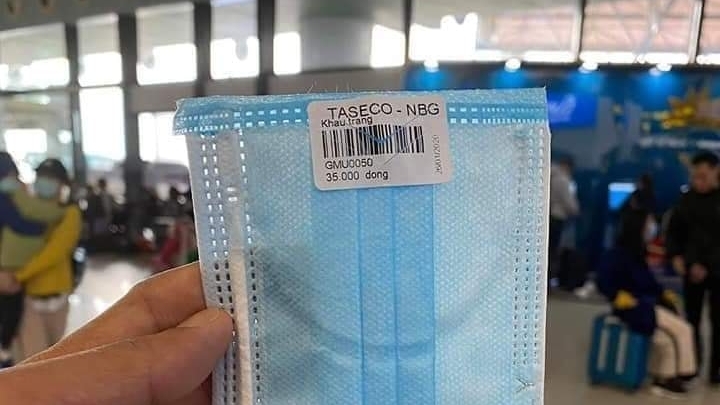 Virus corona diễn biến phức tạp, doanh nghiệp bị tố “thổi giá” khẩu trang?