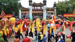 lo virus corona dung to chuc le hoi yen tu chua ba vang den tran