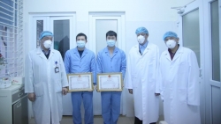 cuc lanh su bo ngoai giao khuyen cao cong dan viet nam han che di lai tranh covid 19