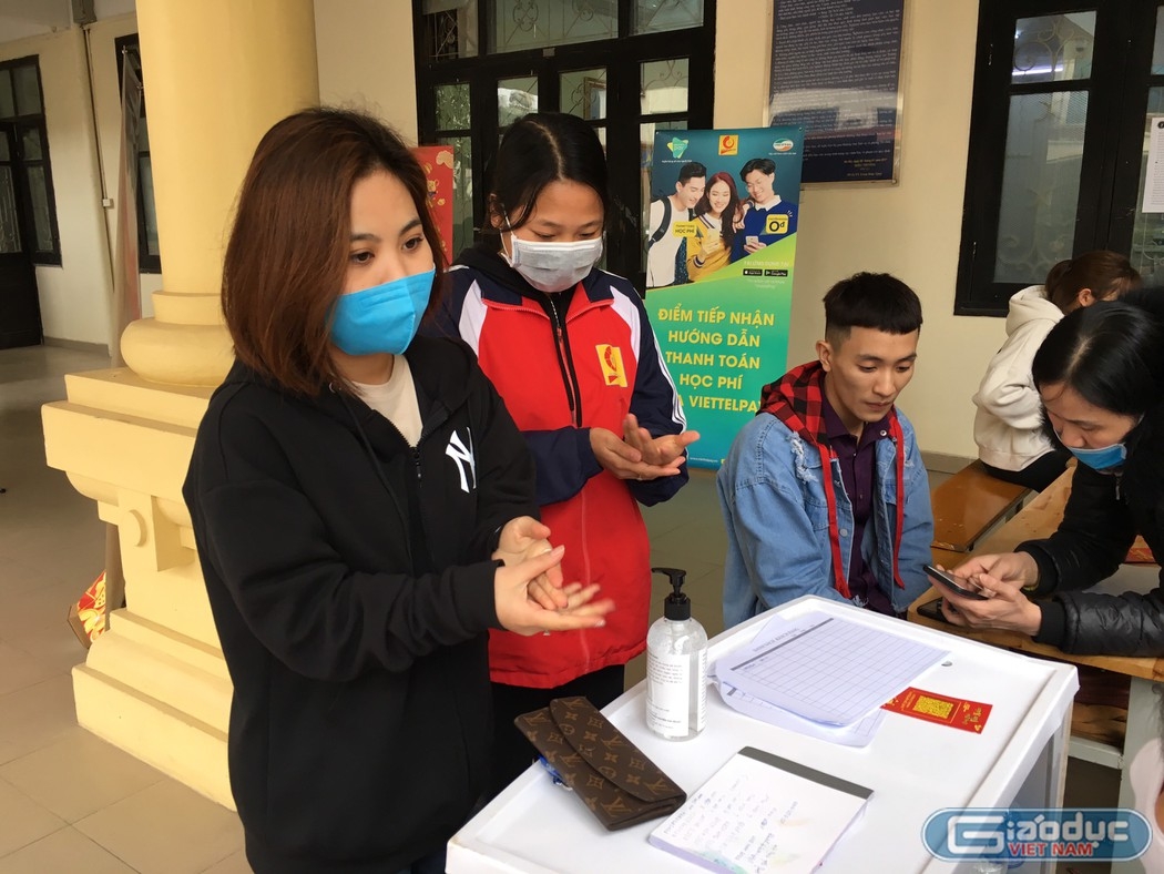 phong virus corona hai dai hoc cho sinh vien nghi hoc dai ngay