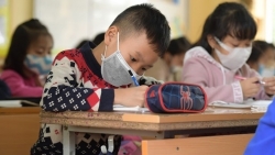 Sau 2 tuần nghỉ vì Covid-19, học sinh Hà Nội, TP Hồ Chí Minh đi học vào tuần tới