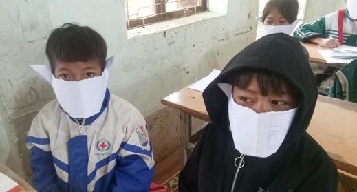 nghe an yeu cau thu hoi quyet dinh ky luat giao vien dang anh hoc sinh deo khau trang giay