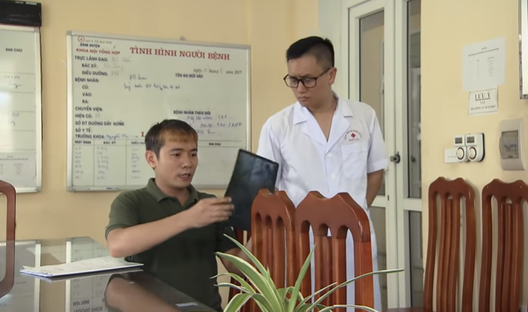 co gai nha nguoi ta tap 18 can va khoa phat hien ong tai dung sau vu chay nha