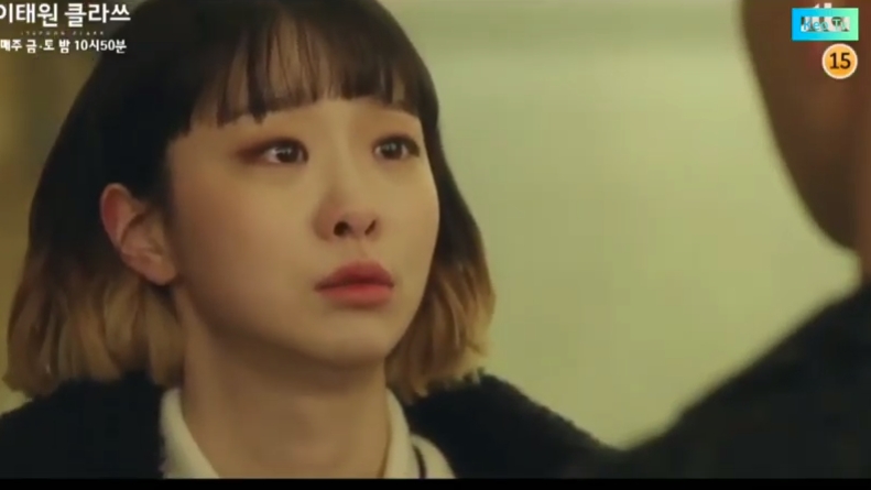 Itaewon class tập 11: “Điên nữ” bật khóc tỏ tình “Em yêu anh, em yêu anh thật lòng”