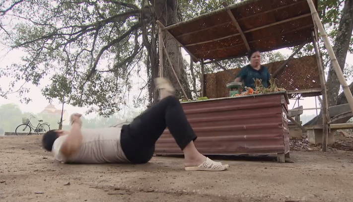 co gai nha nguoi ta tap 21 ong tai kien khoa ra toa doi boi thuong 1 ty