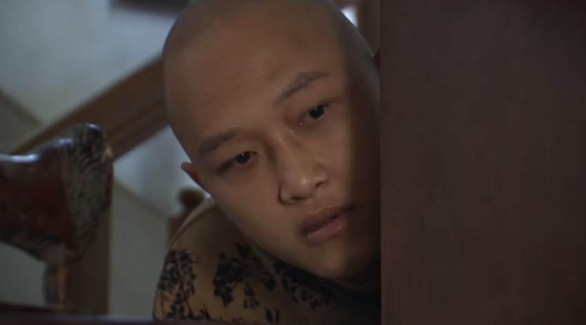 co gai nha nguoi ta tap 23 quat lam noi gian cho khoa bi mat lat do ong tai