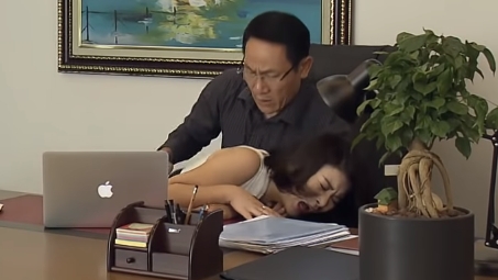 Đừng bắt em phải quên tập 5: Vờ vấp ngã, Linh vồ ngã vào lòng Luân