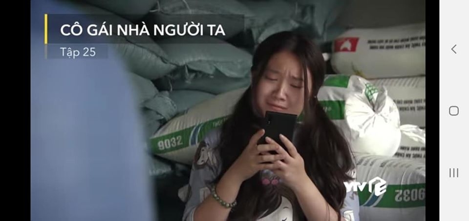 co gai nha nguoi ta ong dau chet khoa uyen co nu hon dau can dua man di de