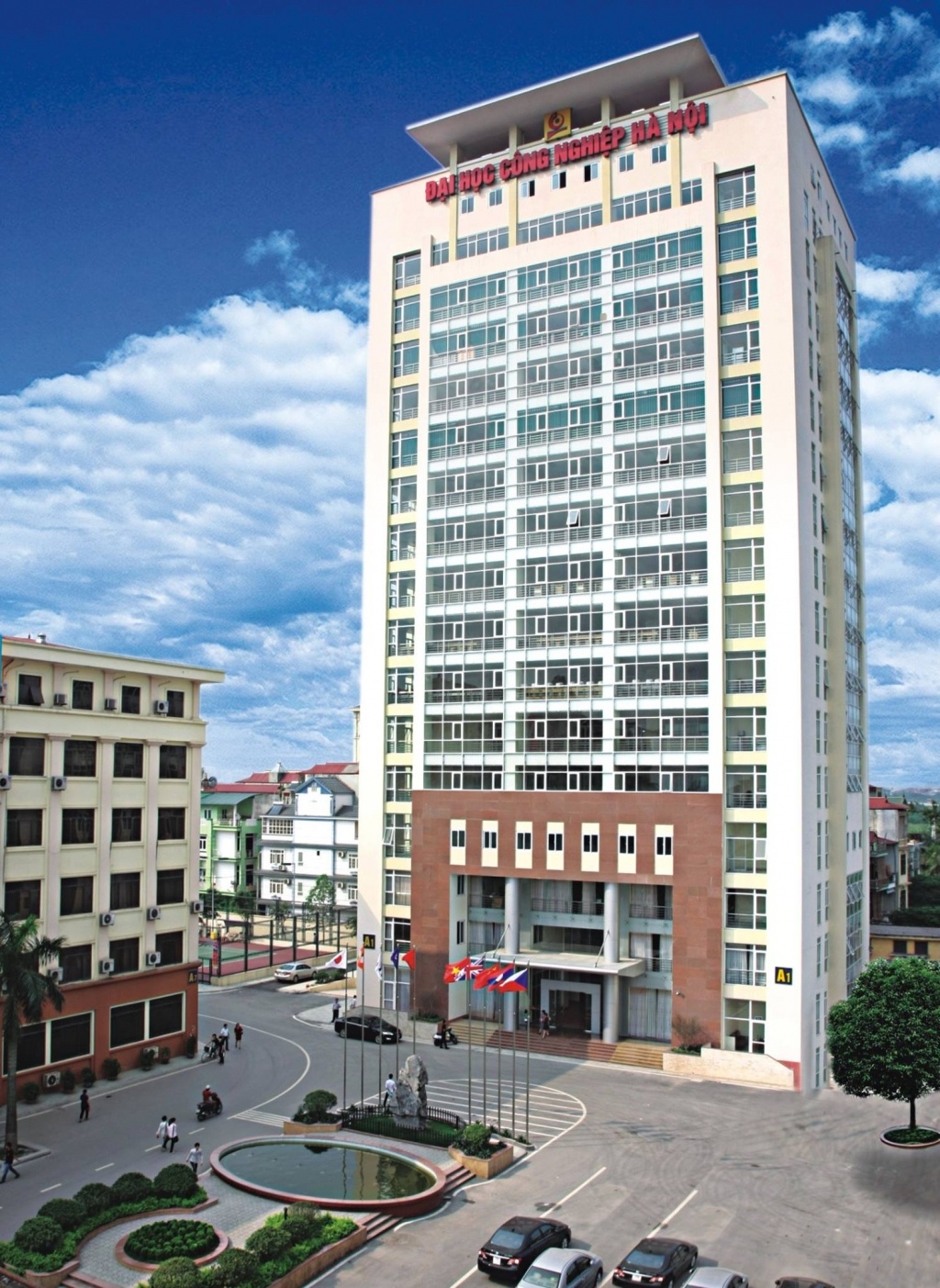 chi tieu tuyen sinh 2019 va diem chuan 2 nam gan nhat dh cong nghiep ha noi