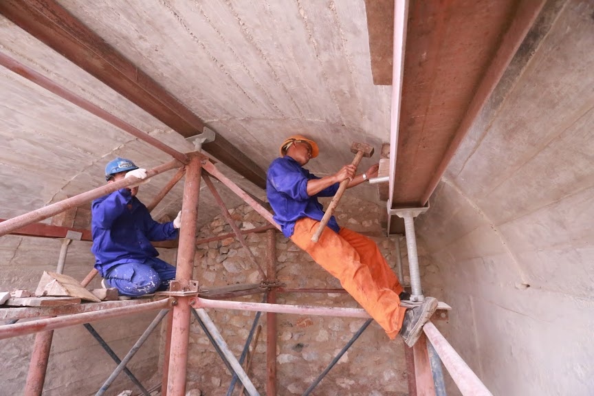 Hà Nội đục 127 vòm cầu đường sắt trăm tuổi trên phố Phùng Hưng ha noi duc thong vom cau duong sat tram tuoi tren pho phung hung