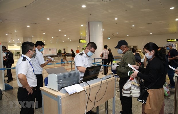 viet nam tam dung dua lao dong di nuoc ngoai vi dich covid 19