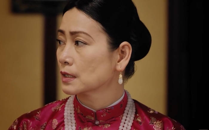 phuong khau tap 6 vua vua di tuan lenh phi long quyen bat nat quy phi