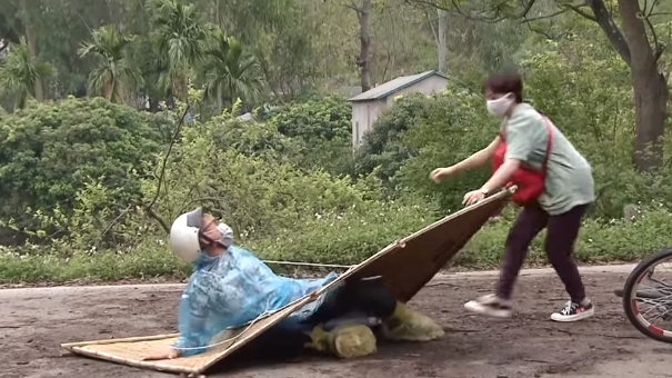 nhung ngay khong quen tap 9 thu va duong nghi ngo quoc bi danh ghen