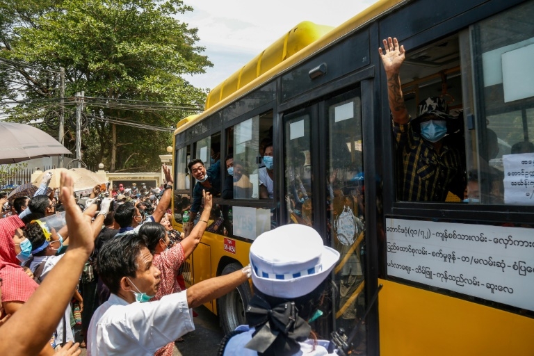 myanmar tha 25000 tu nhan vi lo ngai covid 19
