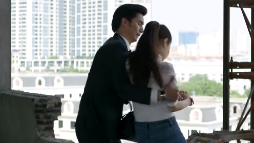 Tình yêu và tham vọng tập 9: Minh cứu Linh suýt chết trong gang tấc