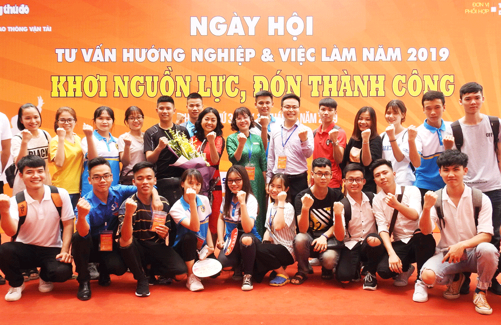 doanh nhan tran uyen phuong chung minh gia tri ban than de thuyet phuc nha tuyen dung