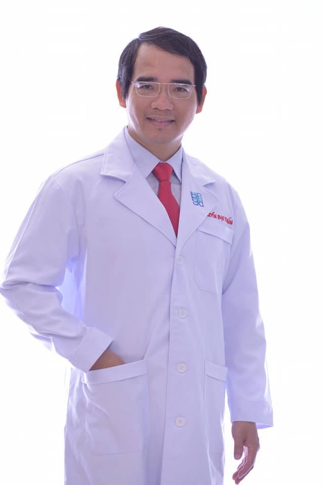 uong nuoc dung cach trong mua he de ngua benh than