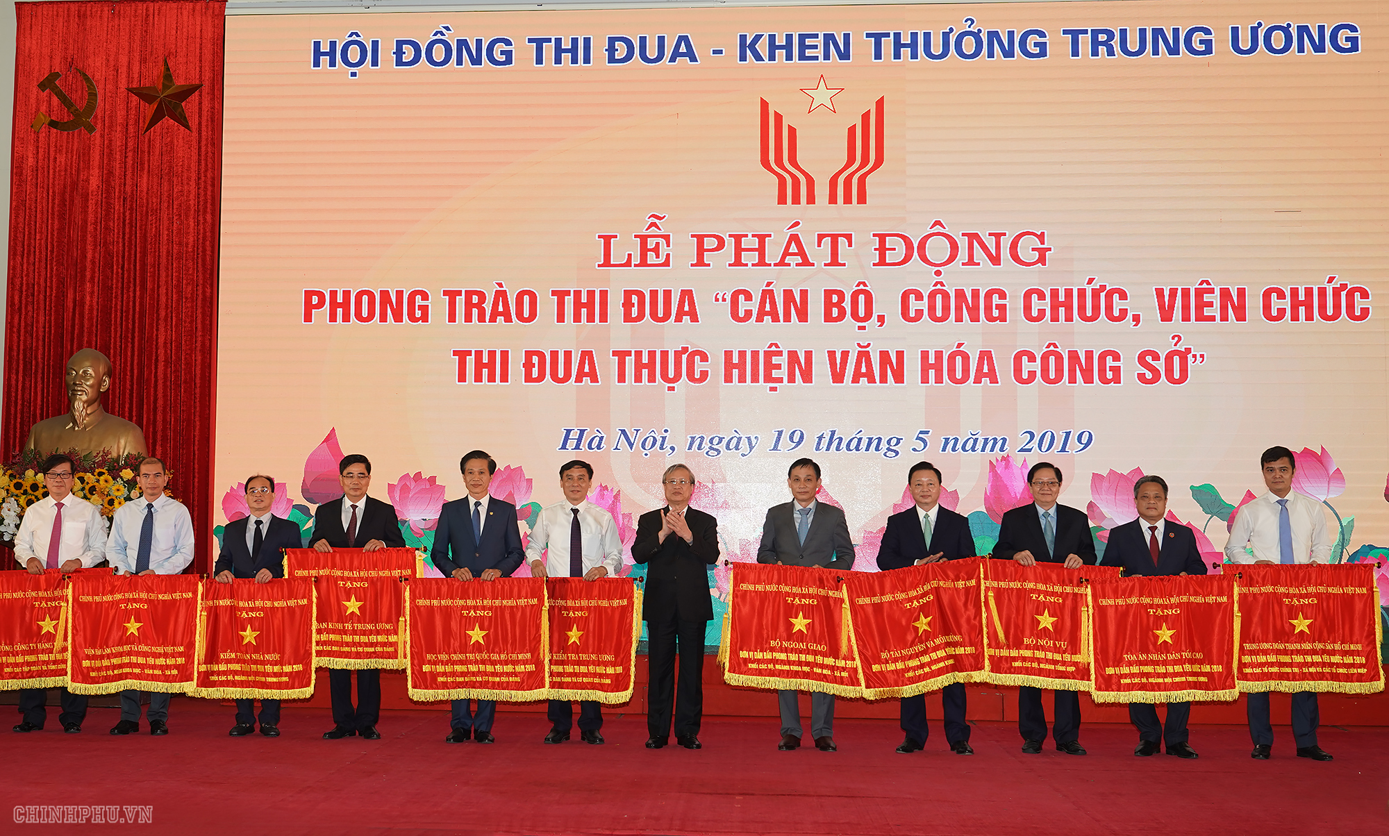 thu tuong can xoa bo ngay thu van hoa khong nhuc nhich