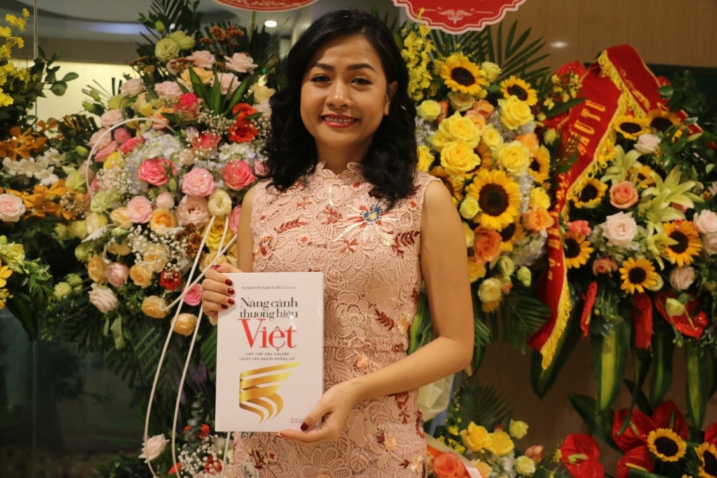 Từ “Vượt lên người khổng lồ” đến “Nâng cánh thương hiệu Việt” - bí kíp tạo nên doanh nghiệp hàng đầu đất Việt tu vuot len nguoi khong lo den nang canh thuong hieu viet bi kip tao nen doanh nghiep hang dau dat viet