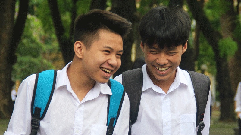 Thi vào lớp 10 Hà Nội: Thí sinh rạng rỡ sau bài thi môn Văn, tự tin đạt 9 điểm