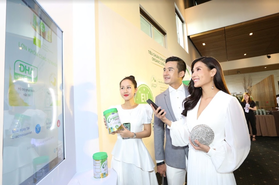 vinamilk organic gold sua cong thuc tre em chuan organic chau au dau tien san xuat o viet nam