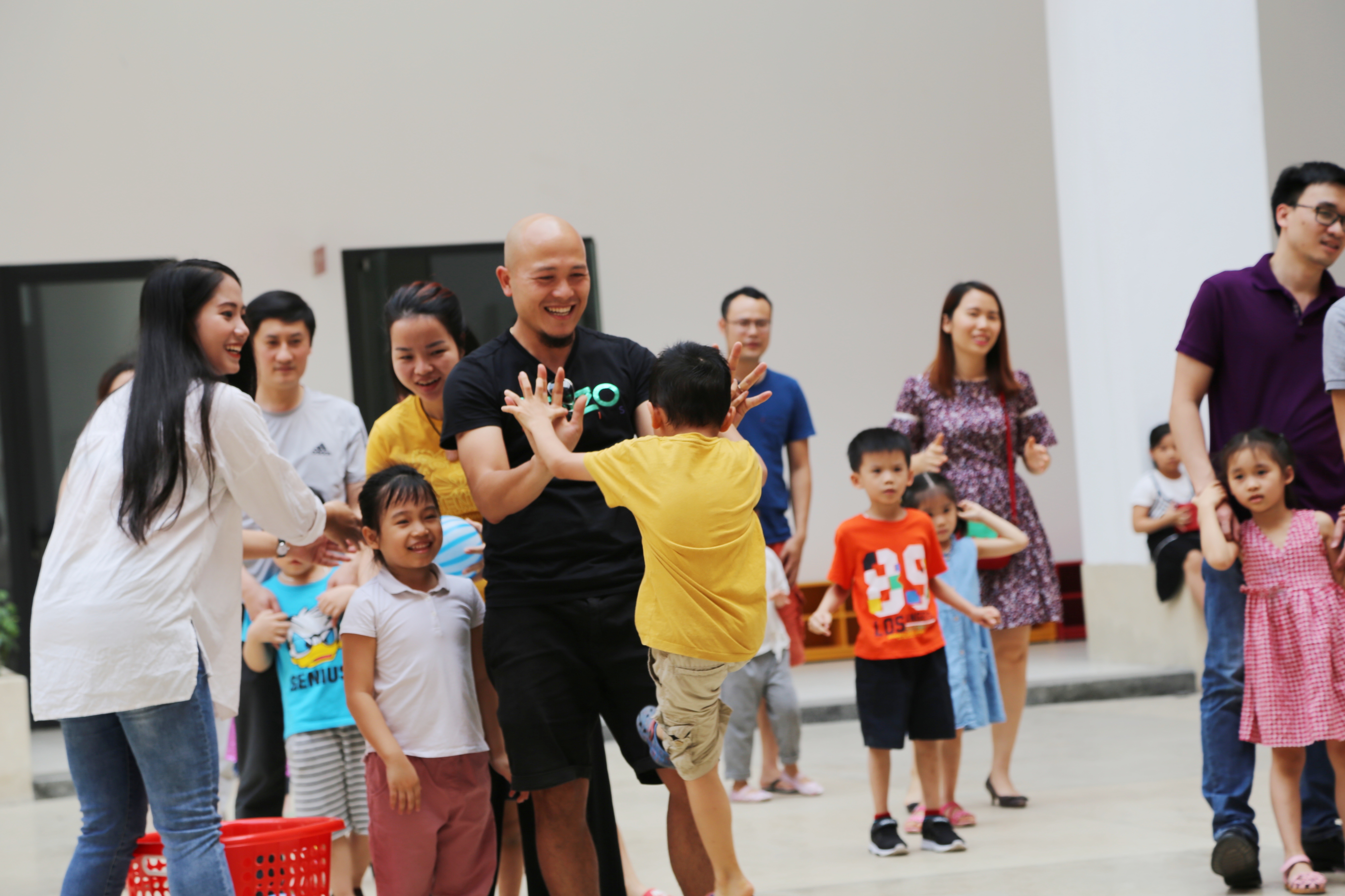 giao duc khai phong su dau tu khon ngoan cho tuong lai
