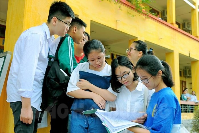 tra cuu diem thi tuyen sinh lop 10 vinh long nam 2019