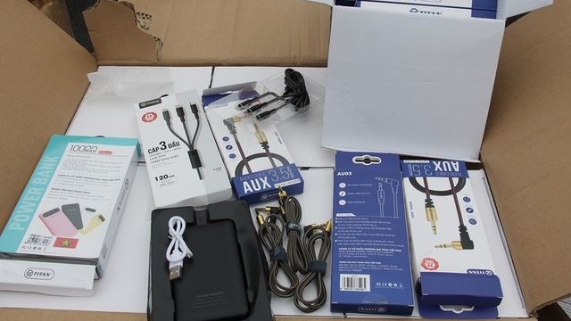 Hải quan Hải Phòng thu giữ lô phụ kiện điện thoại Trung Quốc đội lốt “Made in Vietnam”