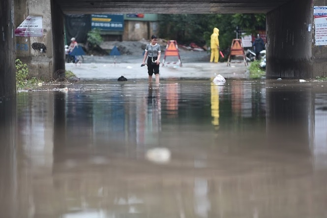 ha noi nhung diem ngap nang do mua lon sau bao so 3