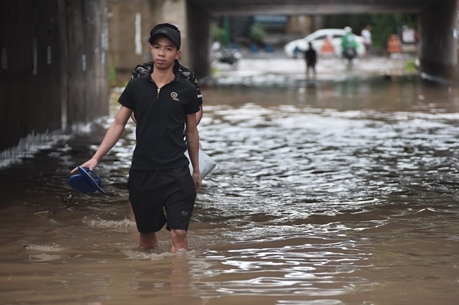 ha noi nhung diem ngap nang do mua lon sau bao so 3